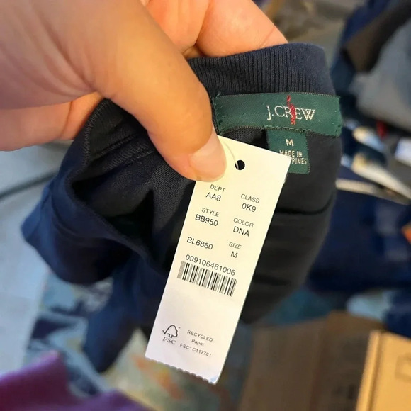 Nwt J.Crew Navy Blue Relaxed Pocket Tee - Picture 6 of 6